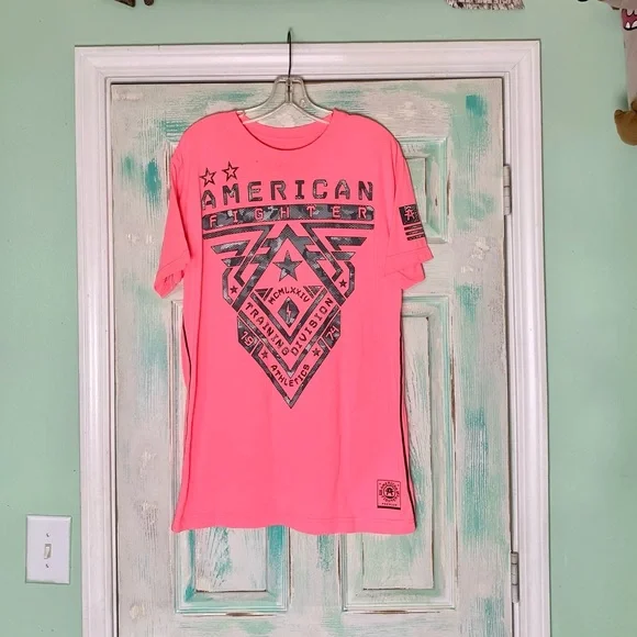 🌵Men’s American Fighter The Buckle Coral/Salmon Pink Shirt🌵 - Picture 1 of 7